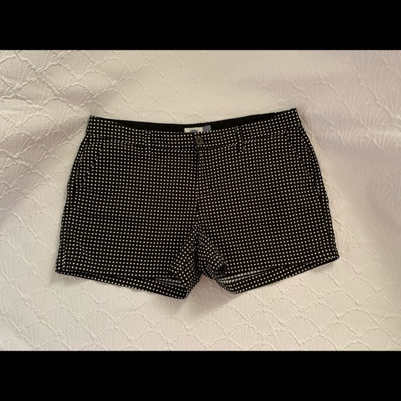 Old Navy Pants - Old Navy size 14 black and white polka dot shorts